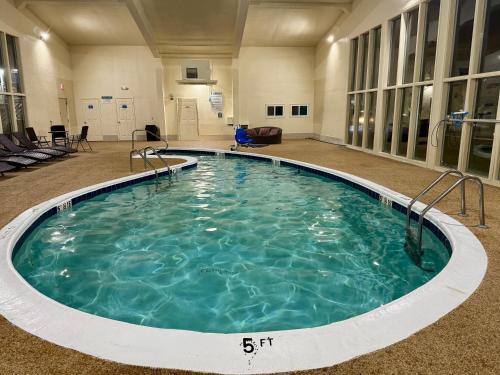 West Yarmouth Hotel | Days Inn by Wyndham - Cape Cod