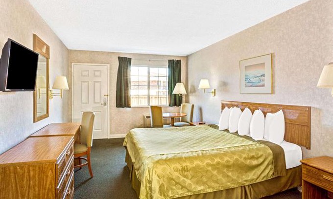 Carson City Hotel | Days Inn by Wyndham Carson City