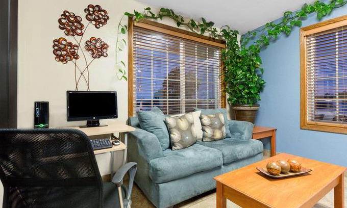 Newton Hotel | Days Inn by Wyndham Newton Newton