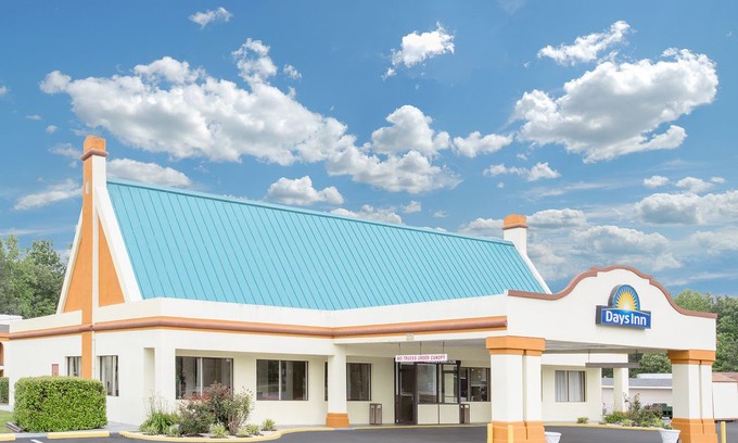 Ruther Glen Hotel | Days Inn by Wyndham Ruther Glen Kings Dominion Area