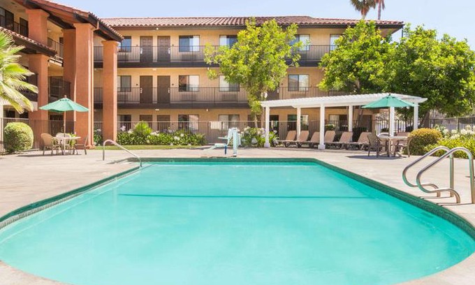 Milpitas Hotel | Days Inn by Wyndham San Jose Milpitas