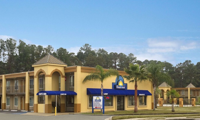Dock Junction Hotel | Days Inn by Wyndham Brunswick/St. Simons Area
