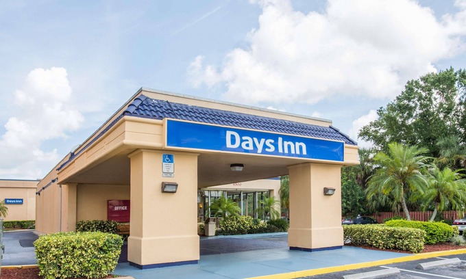 Melbourne Hotel | Days Inn by Wyndham Melbourne