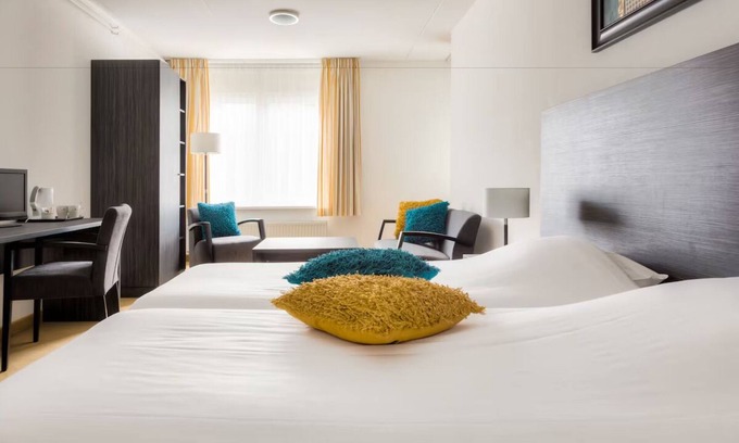 De Bult Hotel | De Bult Getaway: 2 Units w/Sauna | Near National Parks & Trails