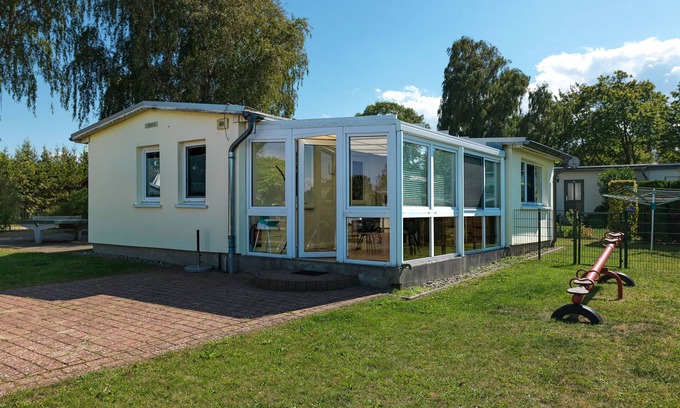 Insel Poel House | Bungalow LAETITIA - In a peaceful central location in Timmendorf Strand.