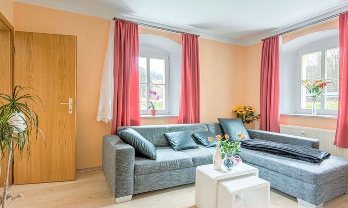 Rauschenbach Apartment | Modern Apartment in Rauschenbach Saxony near Forest