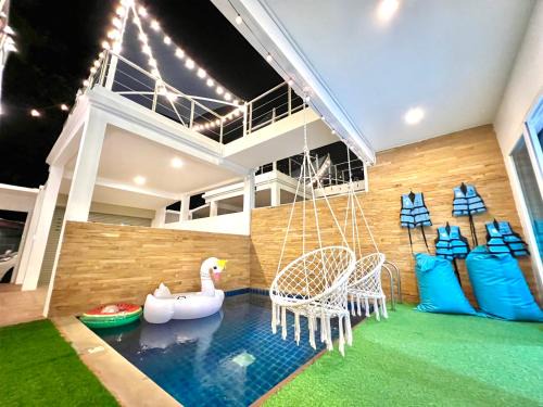 Bang Sare Villa | De' ozone ongsa pool villa หน้าหาดบางเสร่