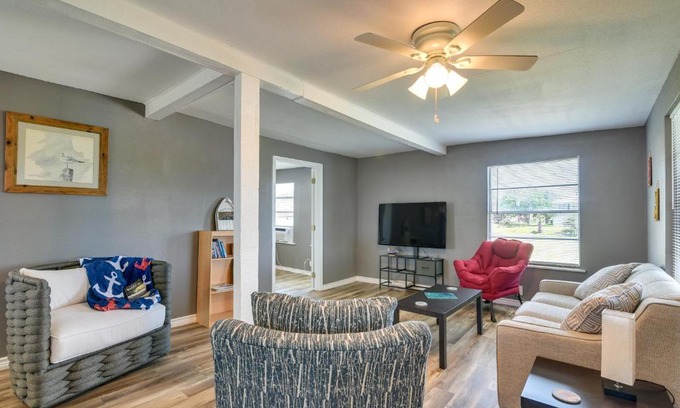 Freeport House | Deck and Fenced-In Yard Texas Escape!