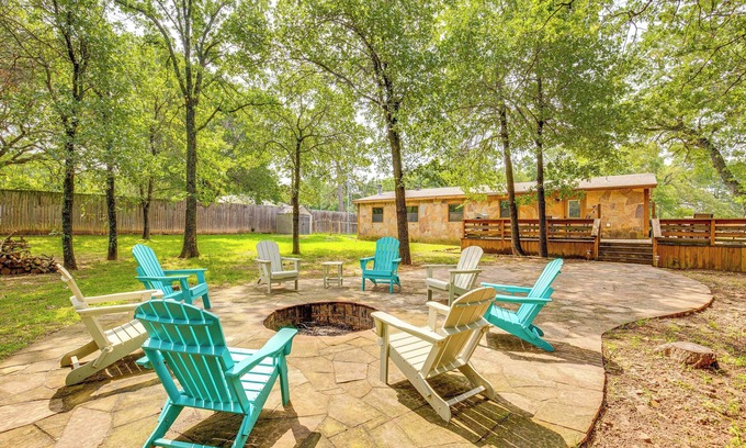 Pottsboro House | Deck & Fire Pit: Unique Pottsboro Haven