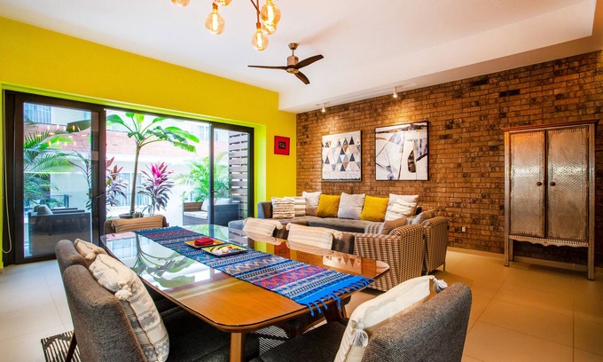 Emiliano Zapata Condo | Dedicated workspace, Pool, Gym | Romantic Zone 2BR