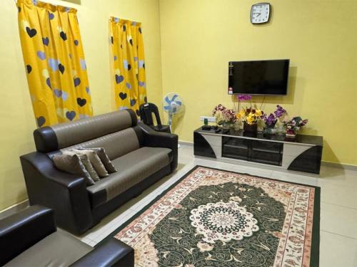 Sri Gading House | Deena Homestay Seri Gading BP