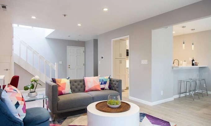 Old Palo Alto Apartment | Deep Cleaned Modern and Luxurious 2BR Home at Stanford Palo Alto