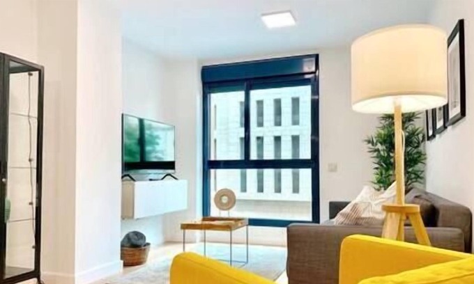 Las Palmas de Gran Canaria Apartment | Deluxe Beach Flat w Garage by Canary365