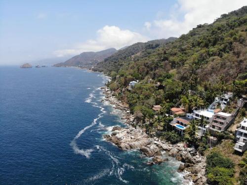 Mismaloya Villa | Del Mar PV Private Oceanfront Resort