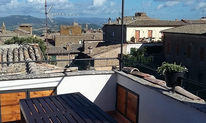 Orvieto Apartment | delightful apartment with panoramic terrace in the historic center