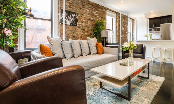 East Village House | Delightful & Bright East Village 2 Bedroom Flat