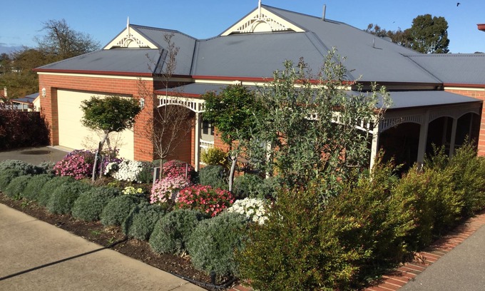 Ironbark House | DELIGHTFUL HOME AWAY FROM HOME 5 MINUTE DRIVE FROM BENDIGO CBD