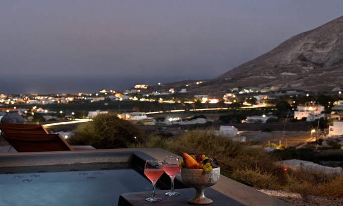 Exo Gonia Villa | Delightful Santorini Villas | 4 Bedrooms | Villa Killua | Spacious Terraces.