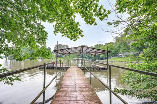 Cadiz House | Delma's Haven in Cadiz - Deck & Lake Access