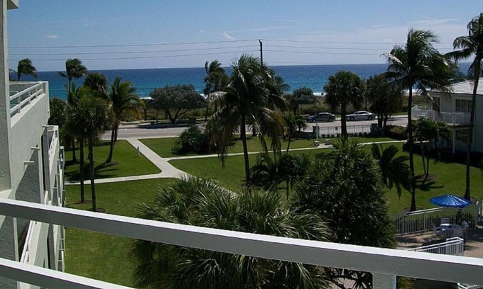 Delray Beach Resort | Delray Beach Oceanfront property (Berkshire by the Sea)