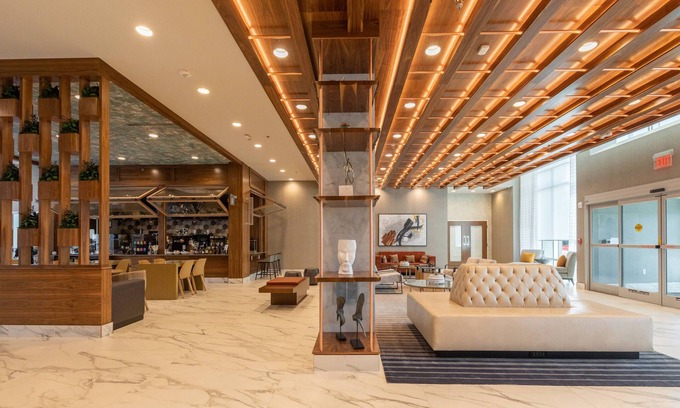 Durham Hotel | Delta Hotels by Marriott Raleigh-Durham at Research Triangle Park