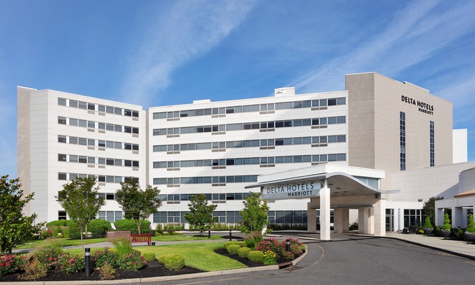 Iselin Hotel | Delta Hotels by Marriott Woodbridge
