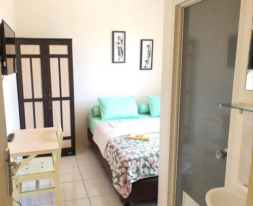 Bogor Timur House | Delta Inn Bogor Syariah for Indonesian Only