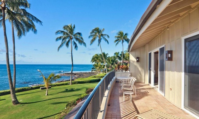 Poipu Resort | Deluxe 2-Bedroom Oceanfront Suite