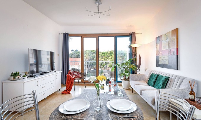 Jaffa Condo | Deluxe 2BR Apt w Pool in Historical Jaffa