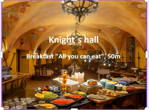 Mala Strana Apartment | Deluxe Charles Bridge Apt Old Town, Garden View, city centre
