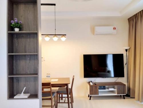 Kuching Apartment | Deluxe Couple Suite+ TVBox @ Riverine Kuching