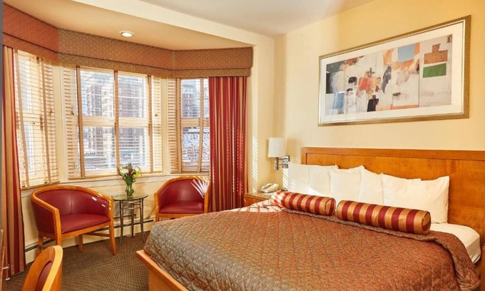 Gayborhood Hotel | Deluxe King Charmer, The Alexander Inn, Historic City Escape