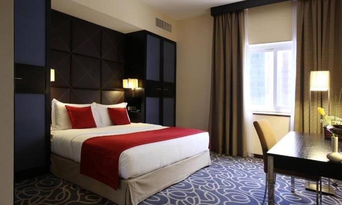 Al Danah Apartment | Deluxe One Bedroom Suite Near Abu Dhabi Beach By Luxury Bookings