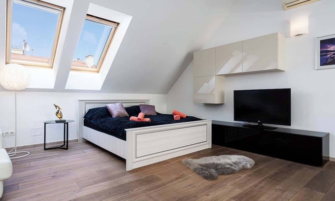 Nove Mesto Apartment | Deluxe Rabbit Suite S