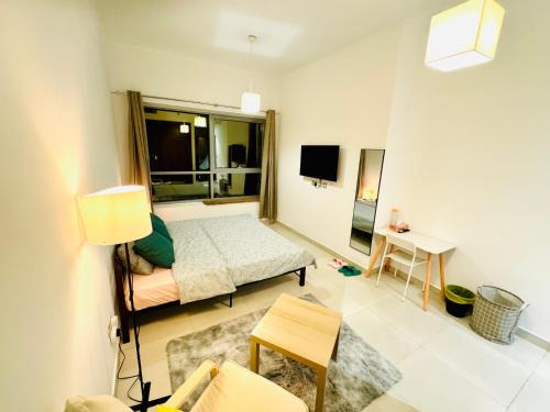 Al Muraqqabat House | Deluxe Serviced Room with Attached Toilet near Rigga Metro & Airport with all Modern Facilities