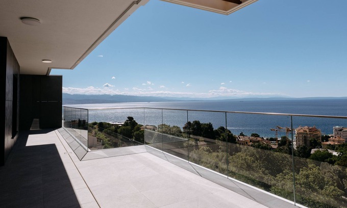 Opatija Apartment | Deluxe Suite With Terrace and sea View 305