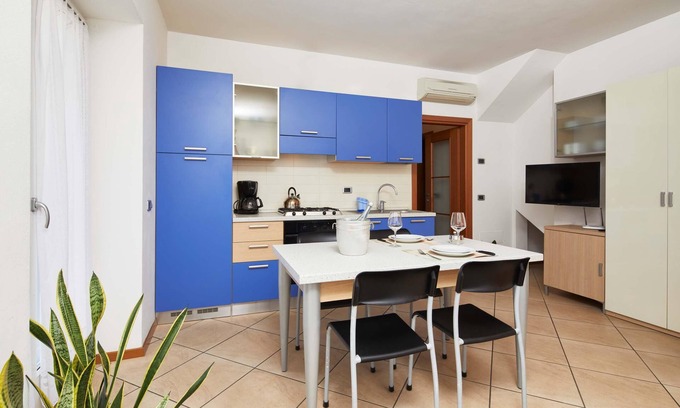 Riva del Garda Apartment | Deluxe Two-Bedroom Apartment with Balcony (BV3)