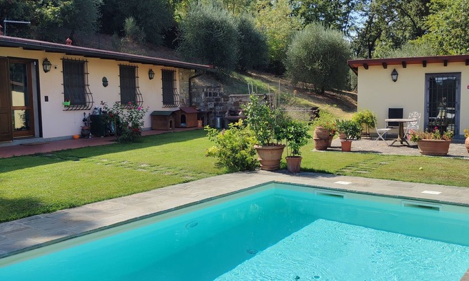 Oltrarno House | Depandance with Pool in the Green