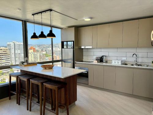 Vina del Mar Apartment | Depto remodelado vista al mar en Avda San Martin
