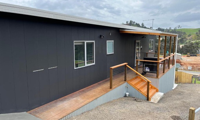 Derby House | Derby Digs Cabin