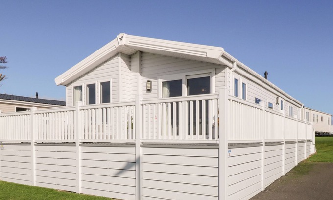 Southerness Cottage | DERSHEL LODGE, luxury holiday cottage, with a garden in Southerness