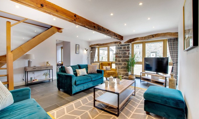 Bow Street House | Derwen - Two Bedroom House, Sleeps 4