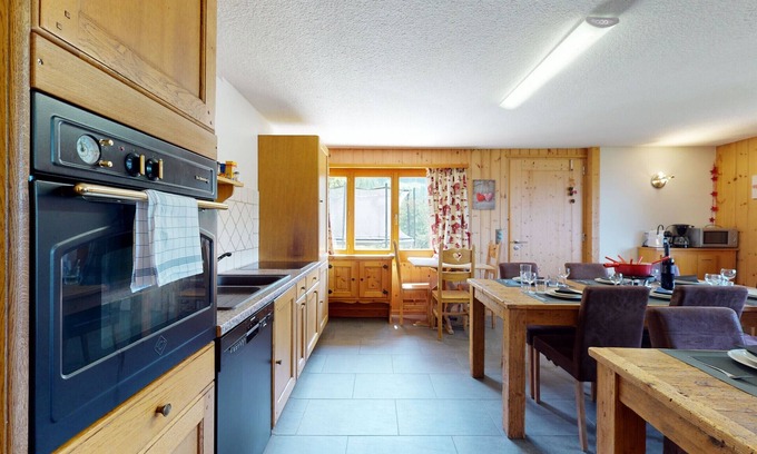 Nendaz Apartment | Des Alpes (004) - ON THE SLOPES apartment 16 pers