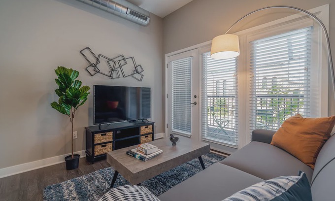 Downtown Des Moines Apartment | Des Moines | Beautiful 2BD/2BA Downtown Apartment