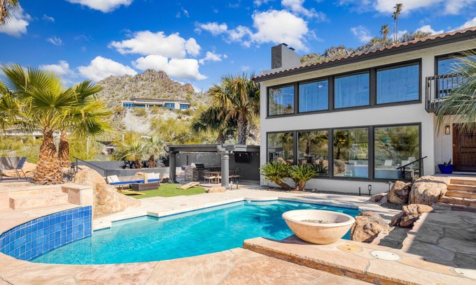 Palm Canyon Villa | Desert Lagoon by AvantStay | Luxury Phoenix Home w/ Entertainer’s Backyard