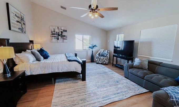 Page Apartment | Desert Oasis Getaway