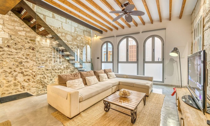 Sa Pobla Ski Chalet | Design apartment Mercat 16 centrally located in Mallorca.