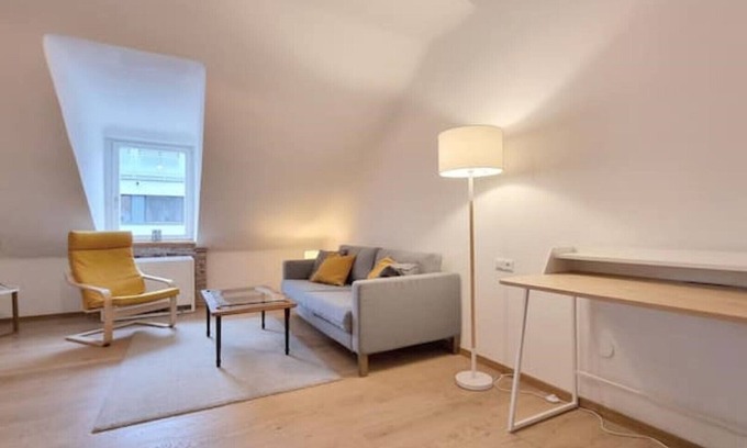 Jakomini Apartment | Design apartment near Augartenpark