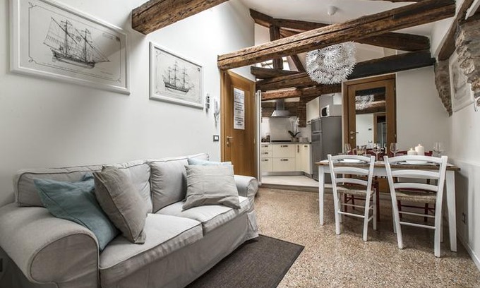Castello Apartment | Design District Apartment R&R
