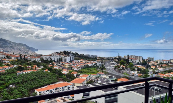 Santo Antonio Apartment | Design Gardens, a Home in Madeira
